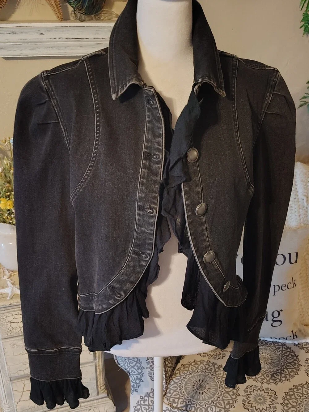 Free People Black Ruffle-Trim Suki Denim Jacket Boho Festival Cropped - Picture 3 of 10